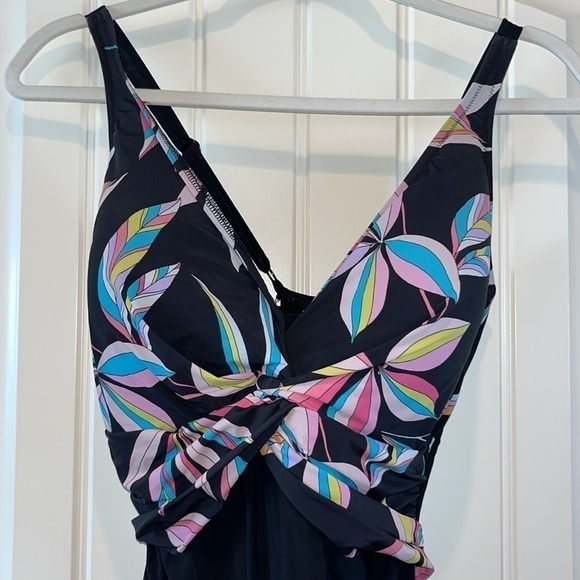 Profile by Gottex plus swim dress swimsuit flattering slimming 20W runs small - Picture 3 of 12